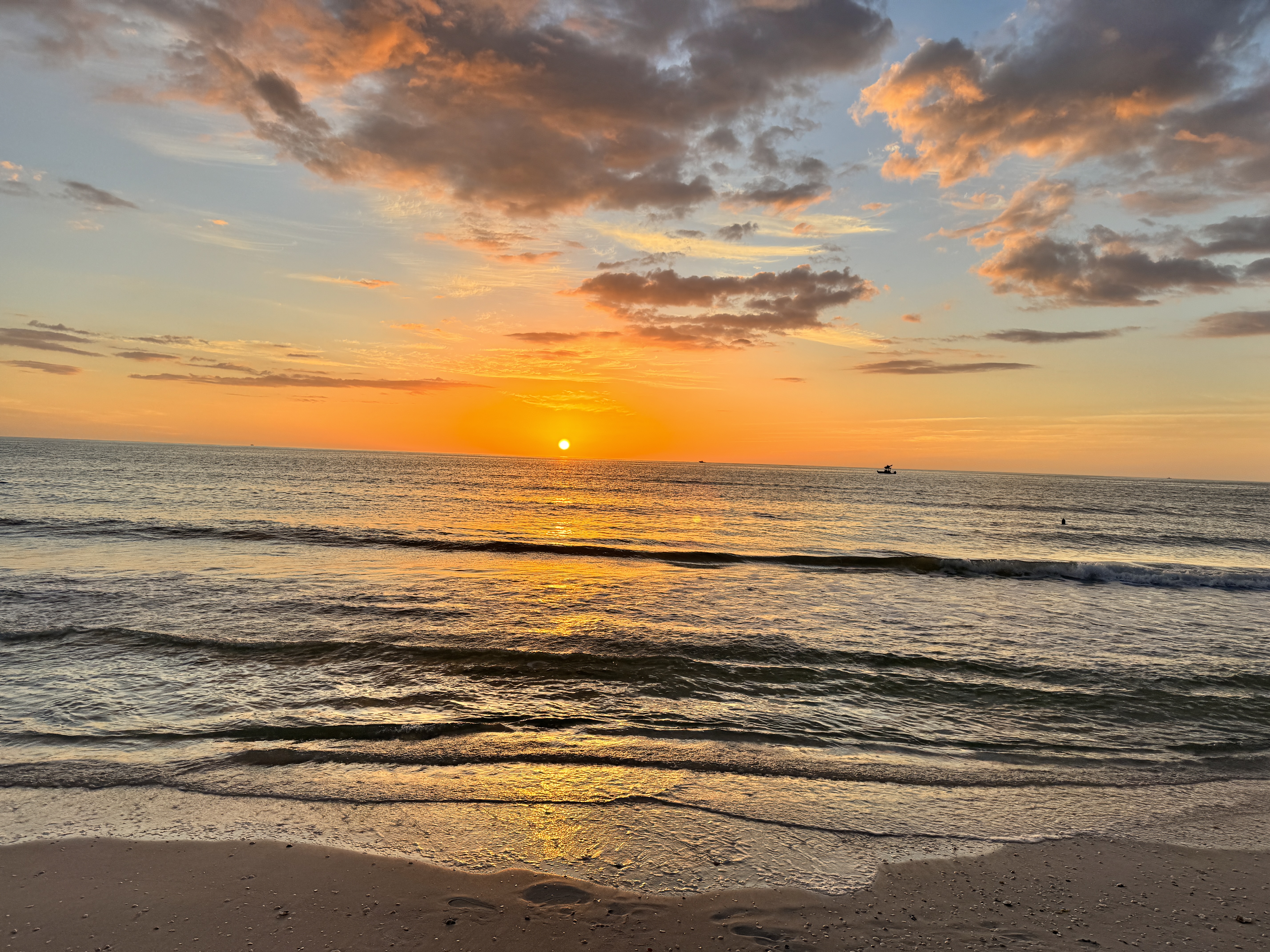 Golden sunset over the ocean at the Everglades